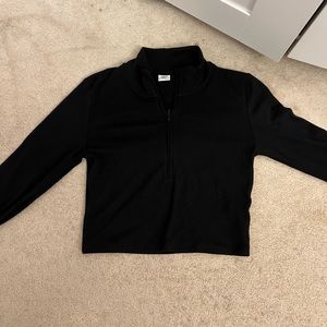 Aritzia Long Sleeve 1/2 Zip